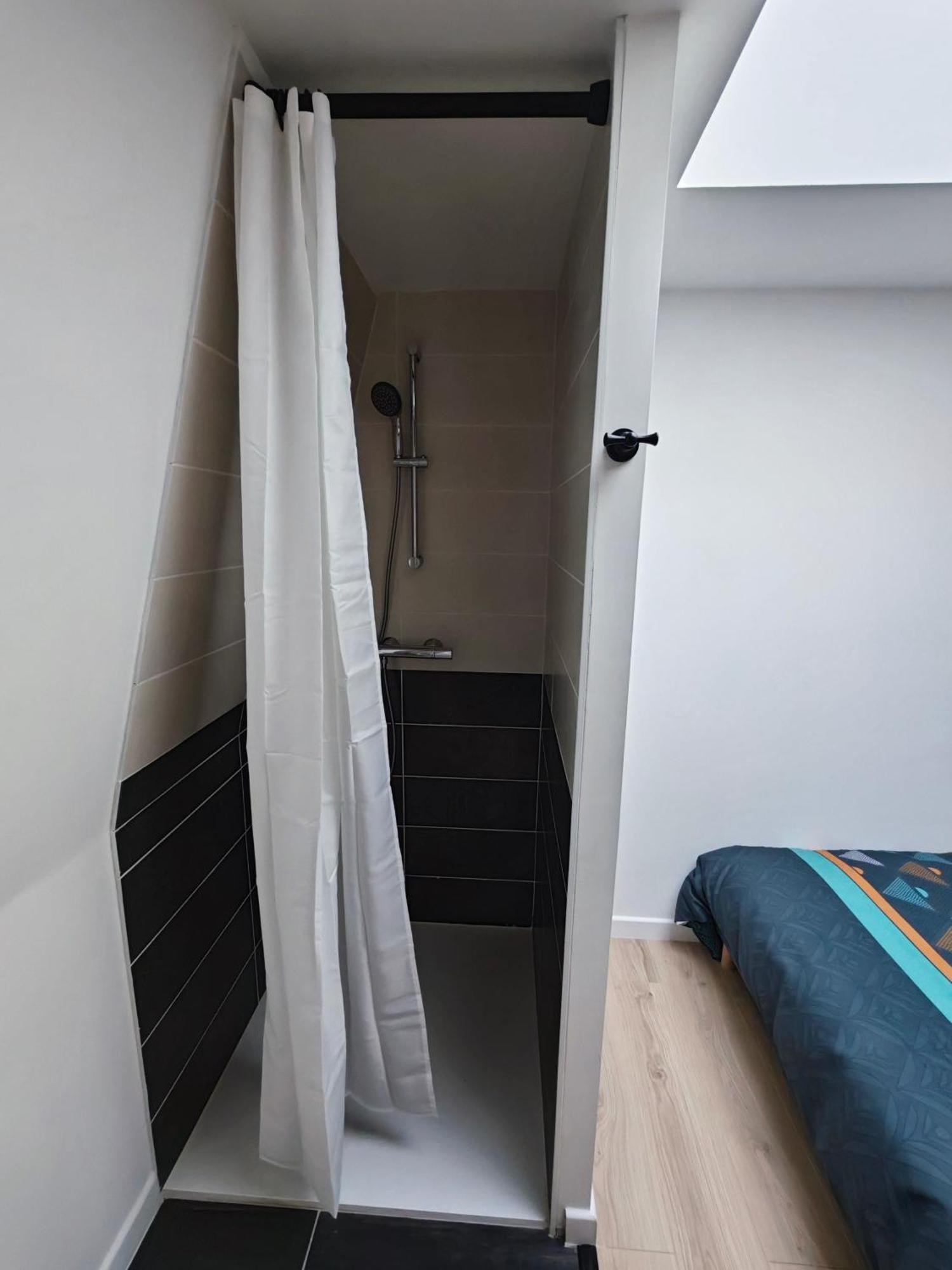 Les Magnolias Hotel Brou-sur-Chantereine ภายนอก รูปภาพ