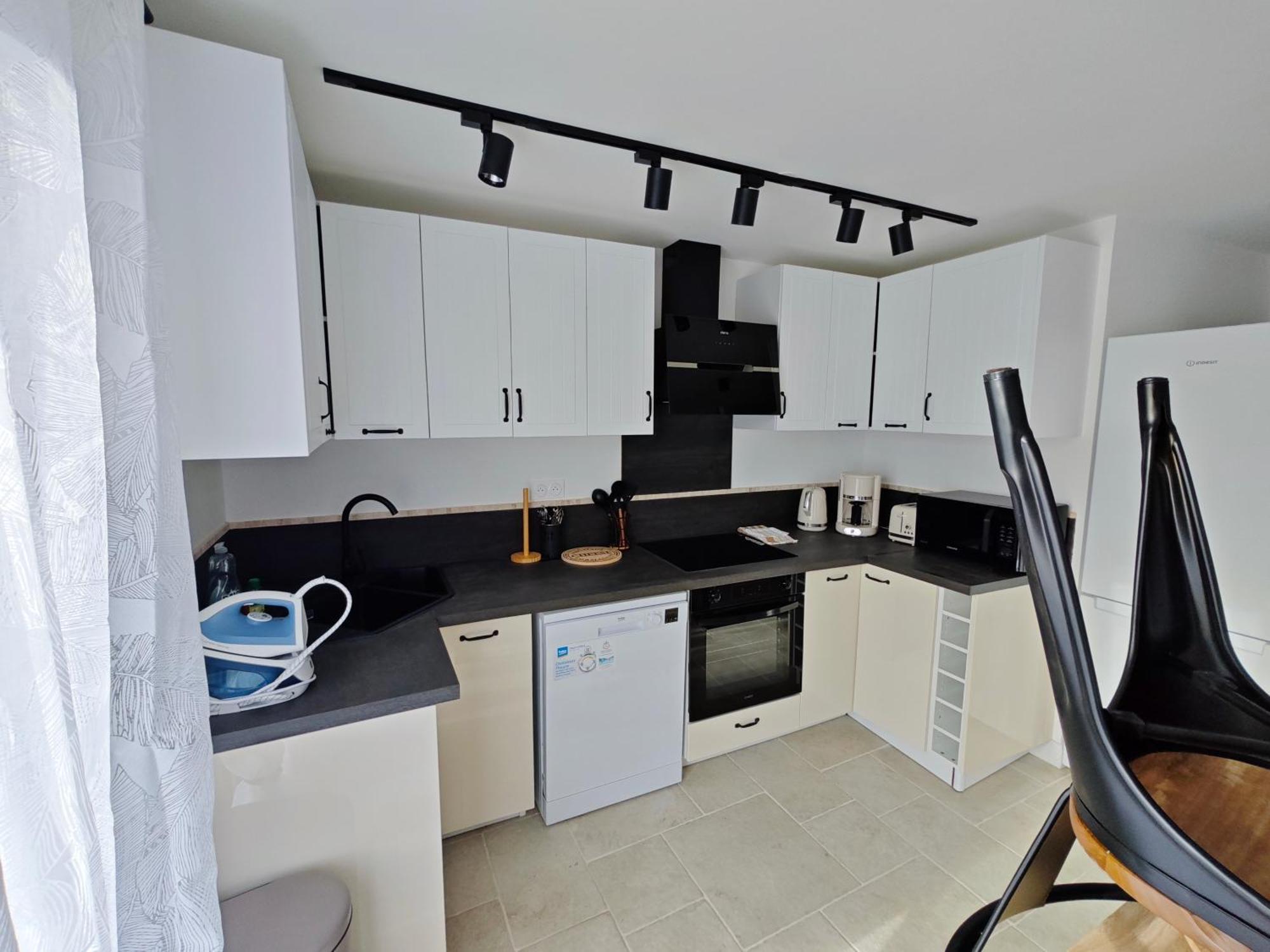 Les Magnolias Hotel Brou-sur-Chantereine ภายนอก รูปภาพ